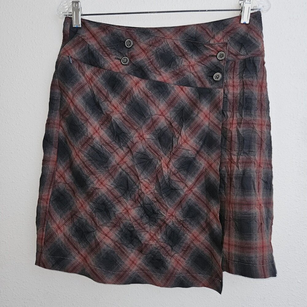 Royal Robbins Crimped Flannel Skirt Short Wrap Look Size 4 Gray Burgundy Plaid